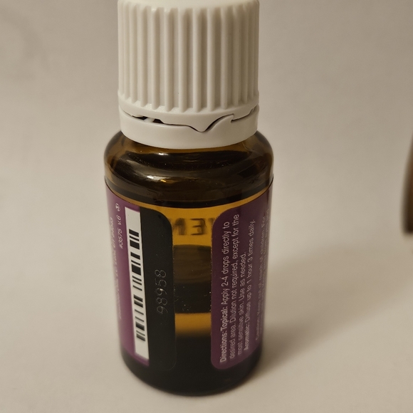 $36.51 Young Living Lavender 15mL Essential Oil USA Authentic YL YLEO New Sealed - Picture 4 of 4